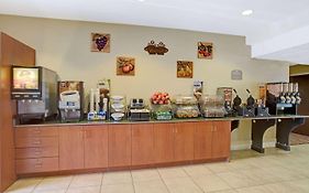 Microtel Inn & Suites By Wyndham Bushnell