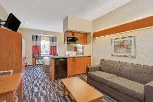 Microtel Inn & Suites By Wyndham Bushnell Chambre photo